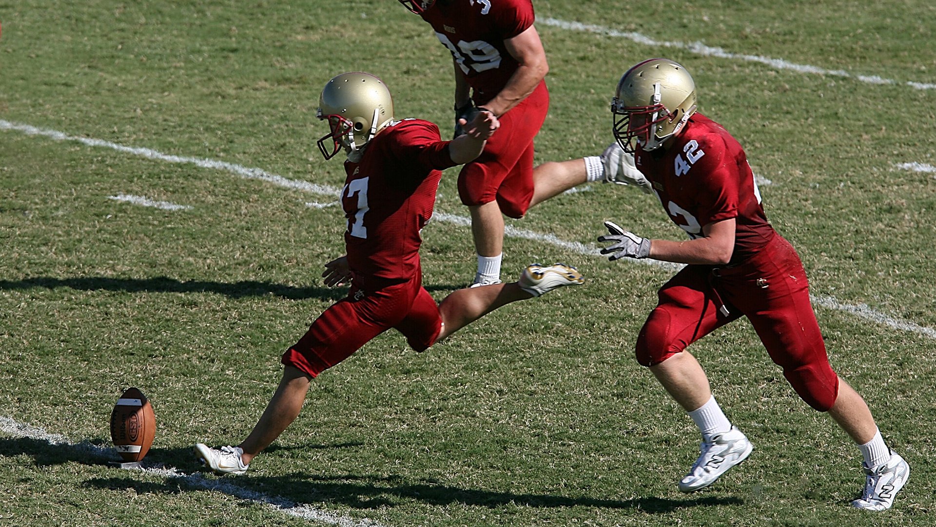 英超榜首大战结果出乎意料